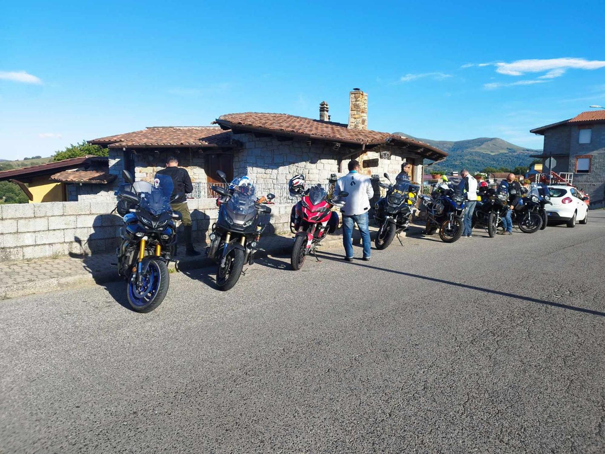 B&B Gennargentu Fonni Bagian luar foto