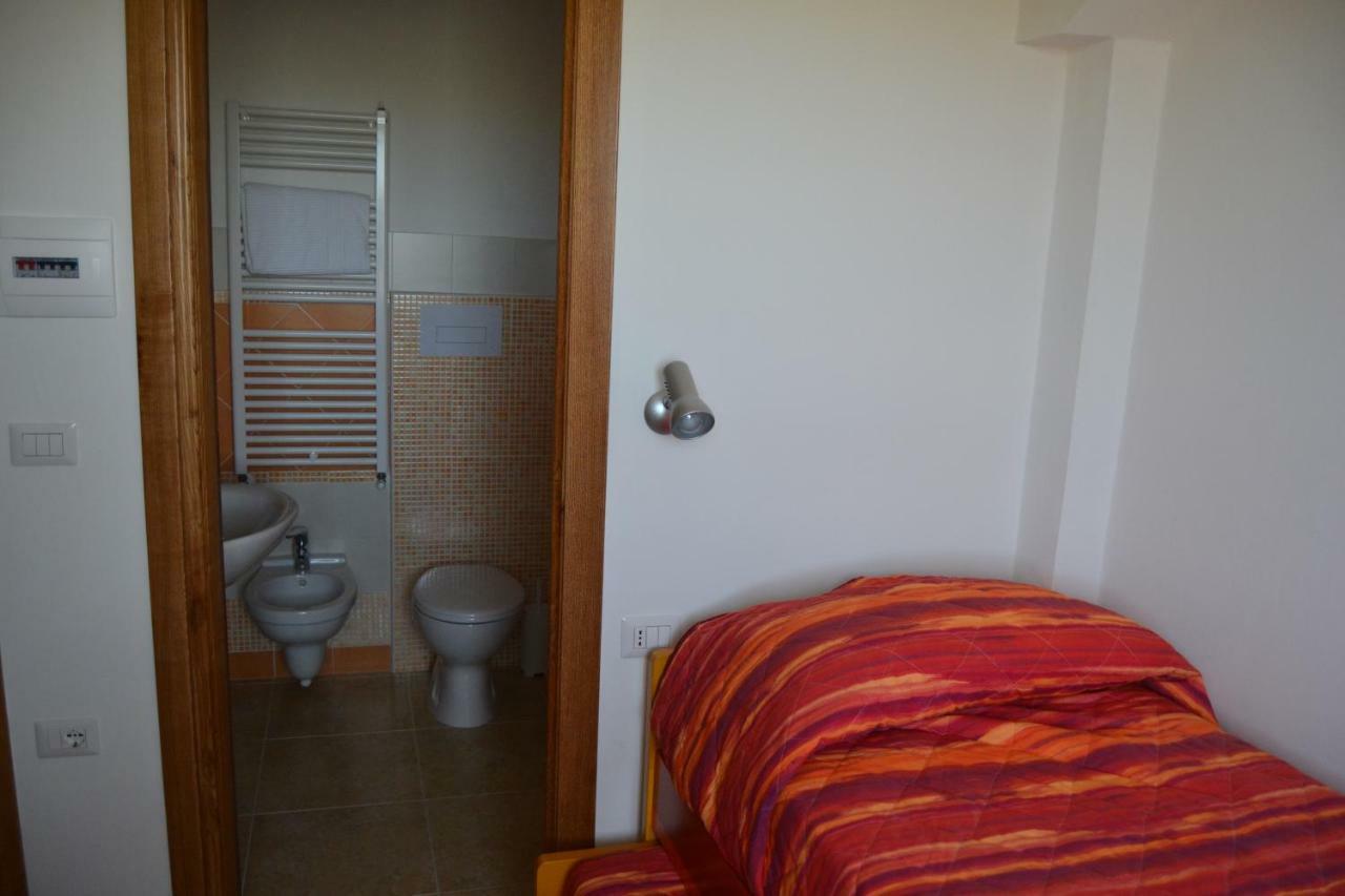 B&B Gennargentu Fonni Bagian luar foto