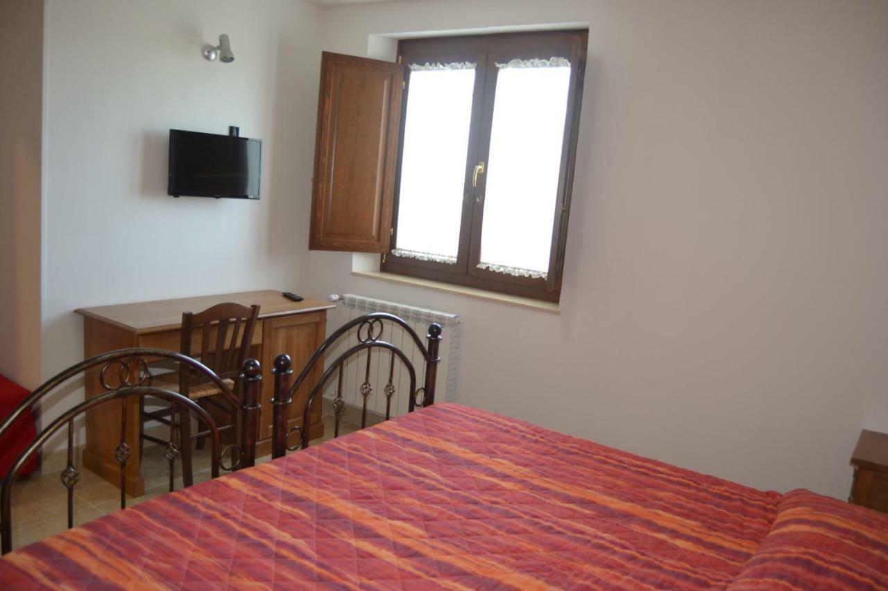 B&B Gennargentu Fonni Bagian luar foto