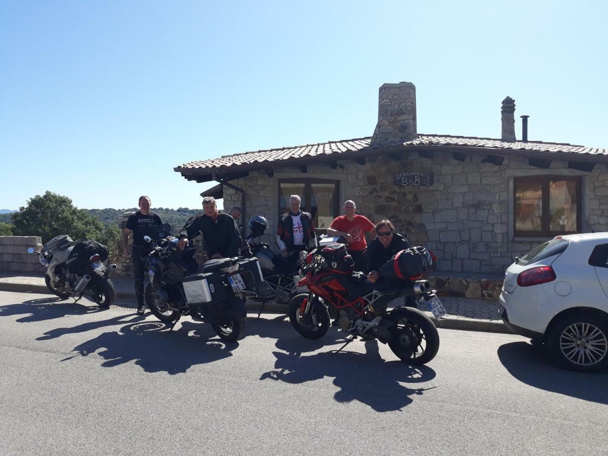 B&B Gennargentu Fonni Bagian luar foto