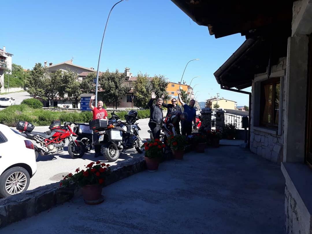 B&B Gennargentu Fonni Bagian luar foto